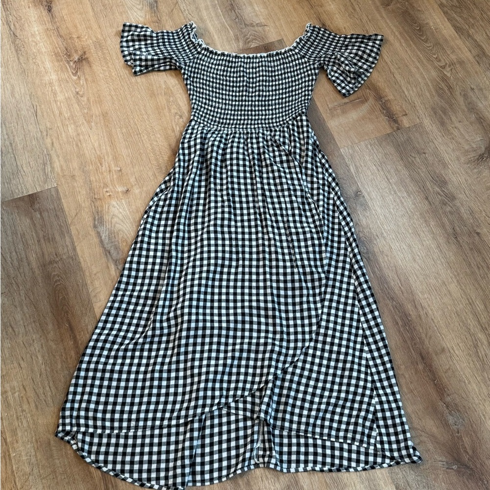 Hollister - Black and White Gingham Dress